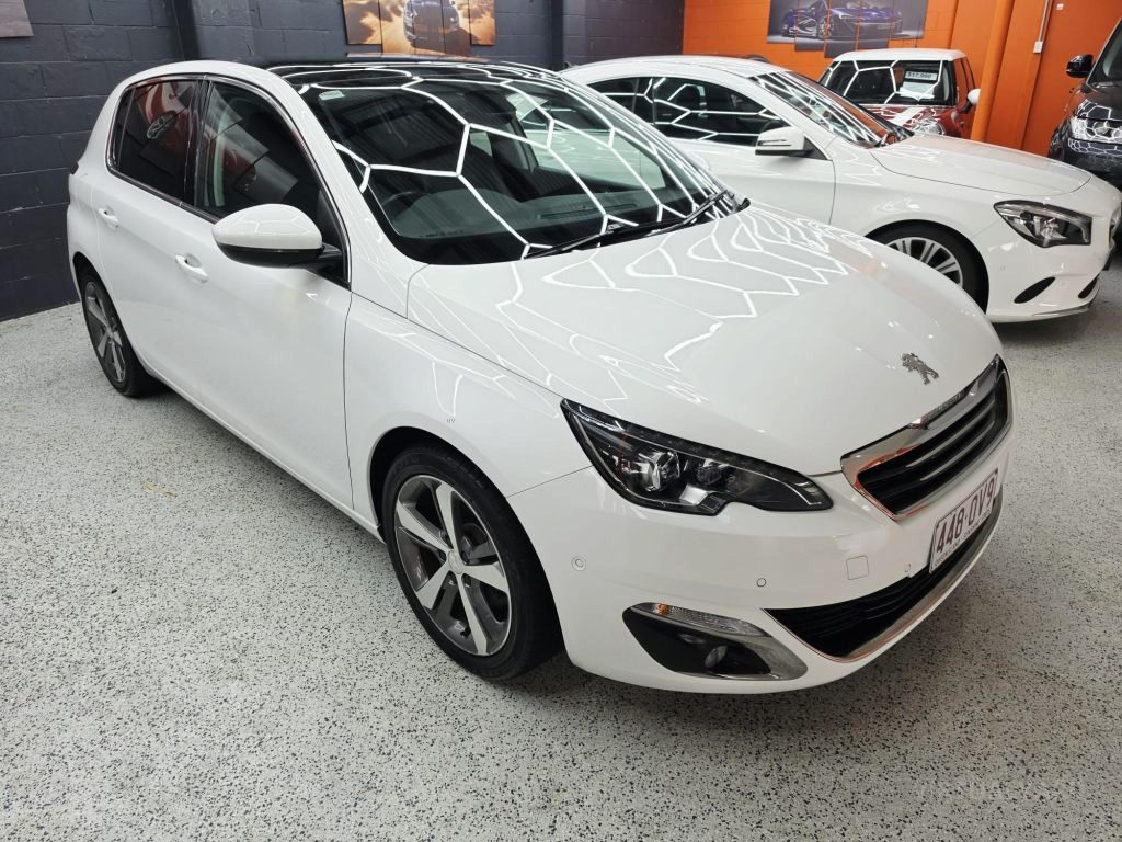 PEUGEOT 308 ALLURE PREMIUM T9
