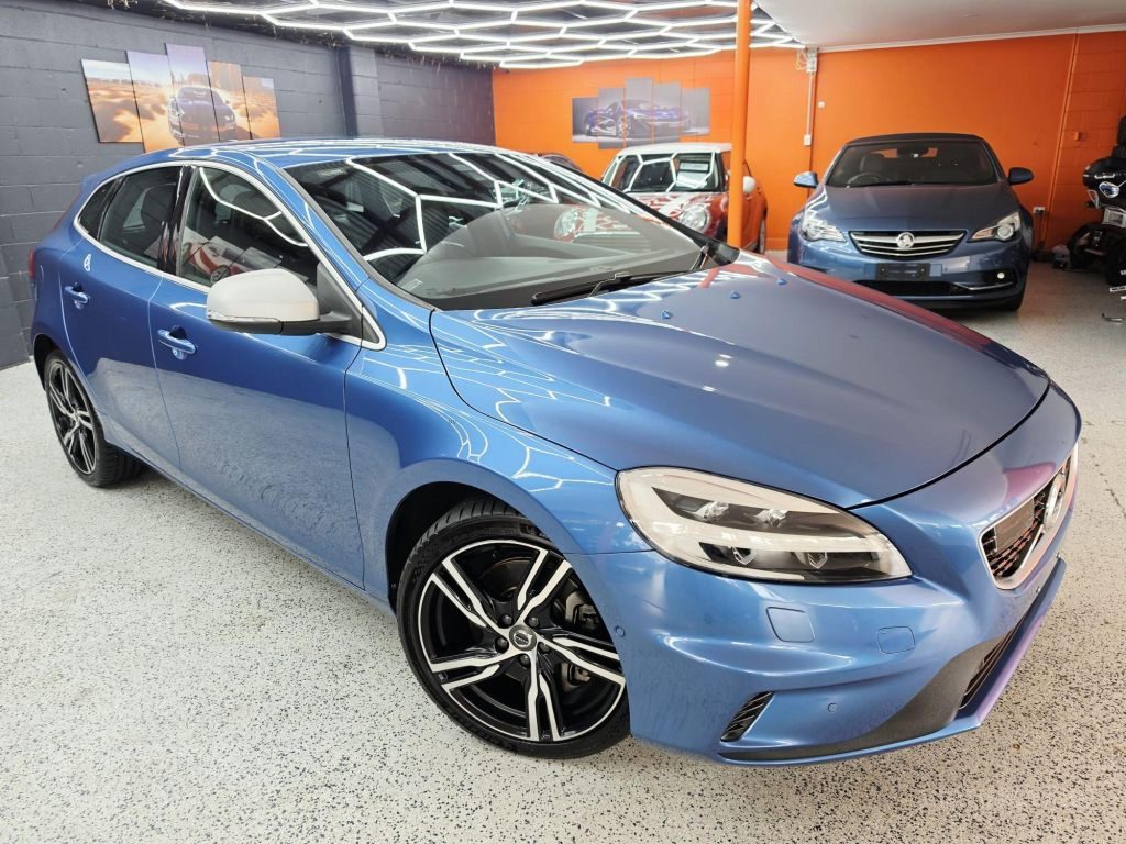 VOLVO V40 T5 R-DESIGN M MY18